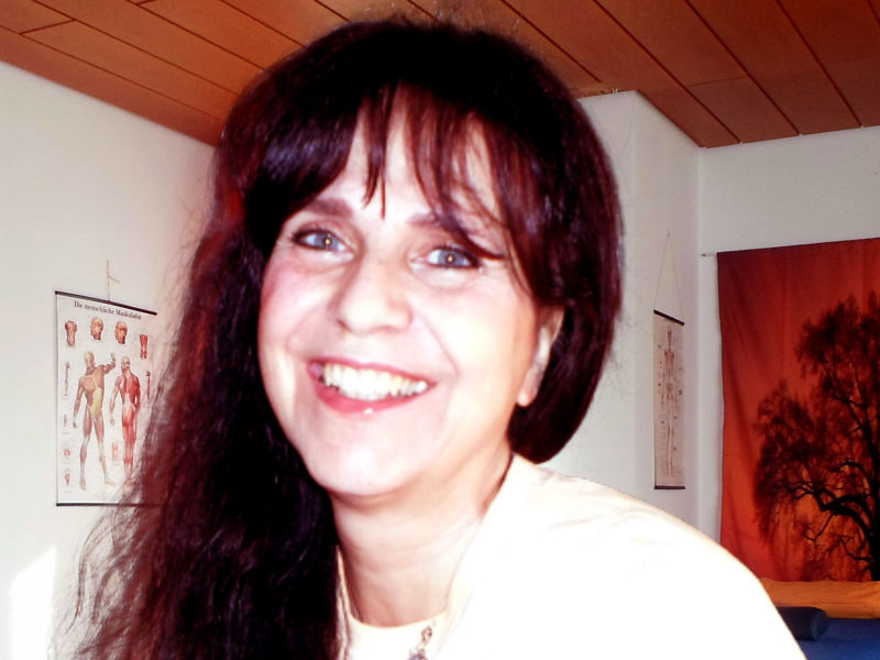 Chronische Rueckenschmerzen Chronische Schmerzen Fibromyalgie Makuladegeneration (AMD) Ernaehrungsberatung für vegane/vegetarische Ernährung Aengste bei Jugendlichen Mobbingberatung Burnout/Boreout/Stress Traumabewaeltigung Depression