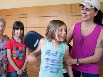 Grundschule, Selbstbehauptung, Selbstverteidigung, Gewaltprävention, Schutz vor Übergriffen und Missbrauch. Wir zeigen Ihnen, wie Sie ein hohes Maß an Sicherheit bekommen, ohne den Spaß am Leben zu verlieren! Schutz vor Missbrauch, Prävention, Gewaltprävention, Selbstbehauptung, Selbstverteidigung, Selbstsicherheit, Schutz vor Mobbing, Gefahren im Internet, Kinder stark machen, Nein sagen